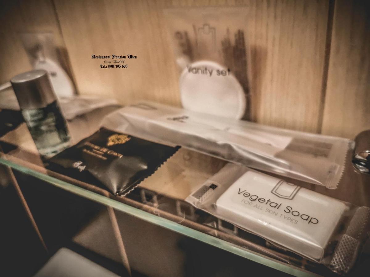 Restaurant Pansion Wien Cierny Brod Luaran gambar