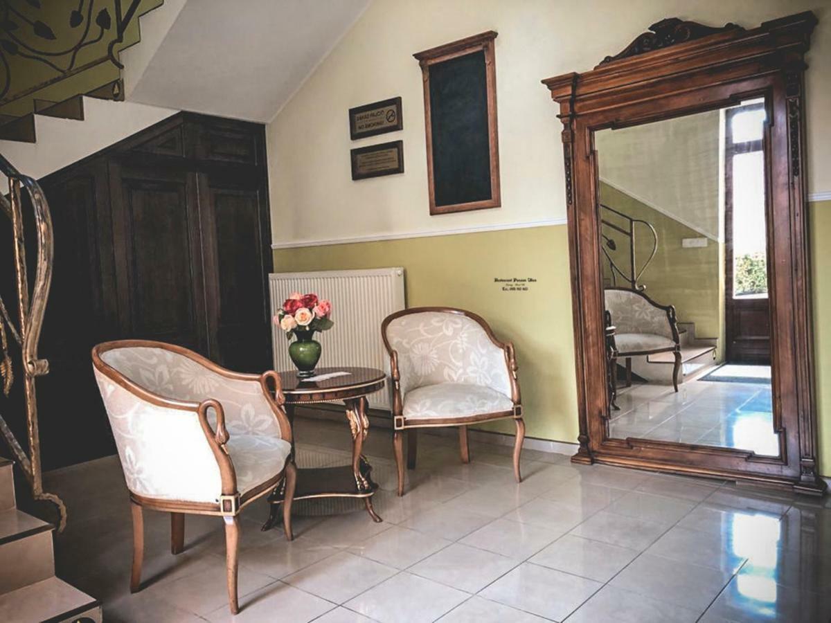 Restaurant Pansion Wien Cierny Brod Luaran gambar
